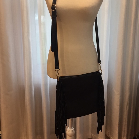 Fringe Crossbody - Picture 3 of 7